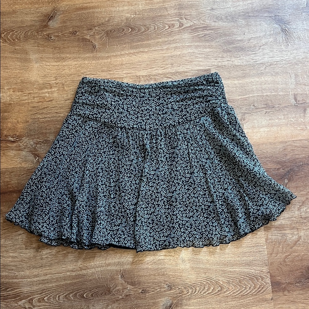 Express Floral Black and White Mini Skirt
